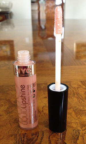 New York Color (NYC) Liquid Lip Shine in 582 Nude York City