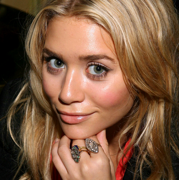 navetteashleyolsen